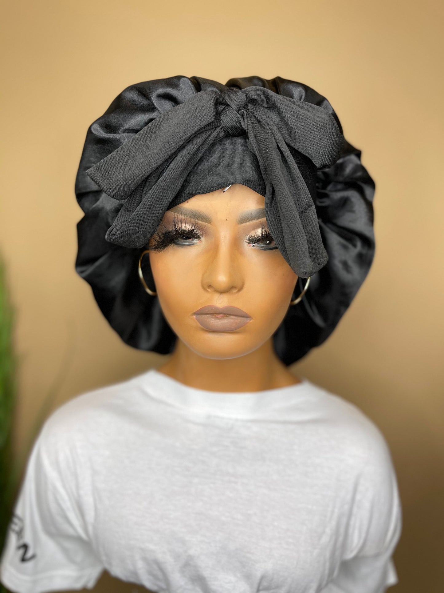 None slip bonnet - Herr Wig Collection